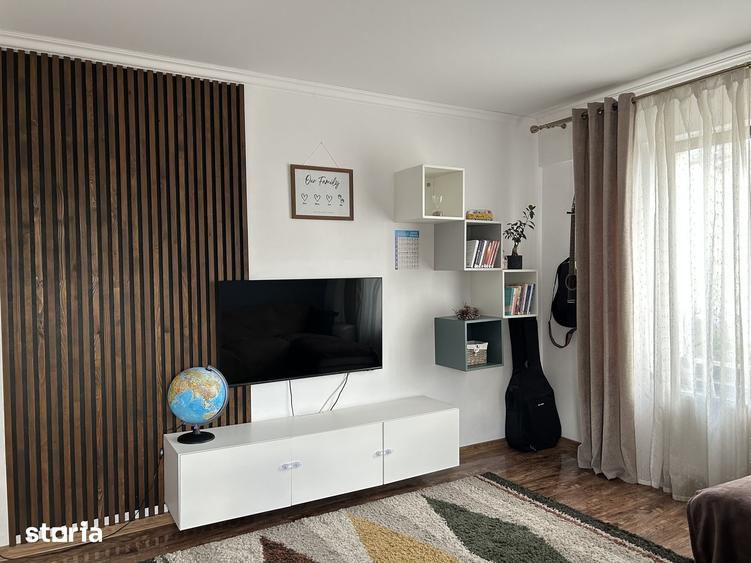 Apartament cu 3 camere decomandat în Valea Lupului