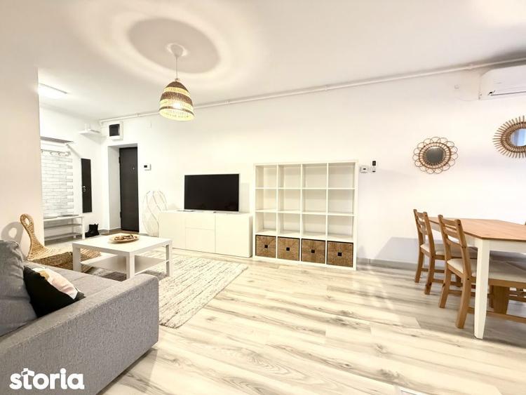 Apartament cu 3 camere, mobilat în Central