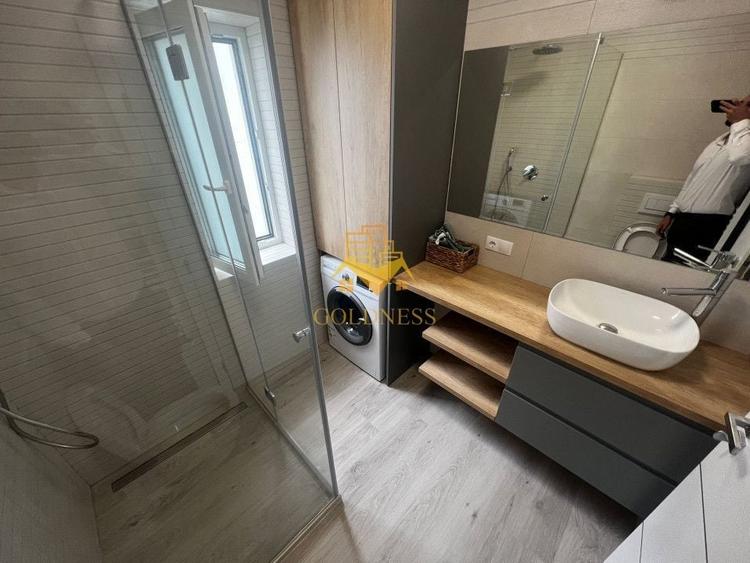 Apartament cu 2 camere semidecomandat, mobilat în Bună Ziua