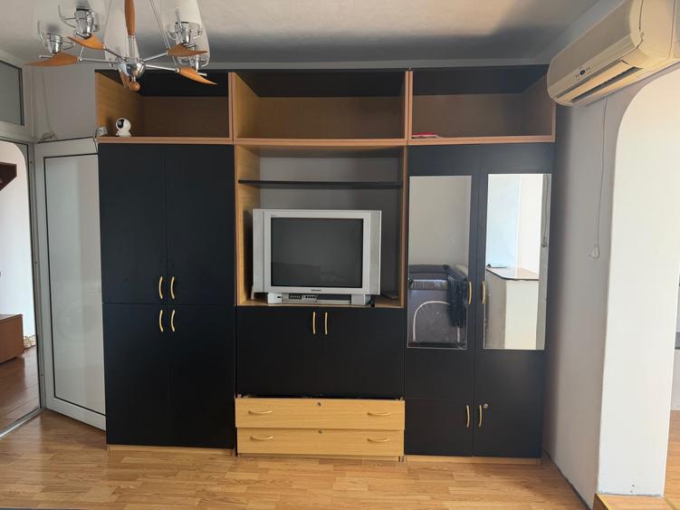 Apartament cu 2 camere decomandat în Hărmanului