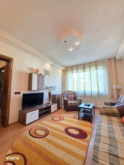 Apartament cu 2 camere decomandat în Centrul Istoric