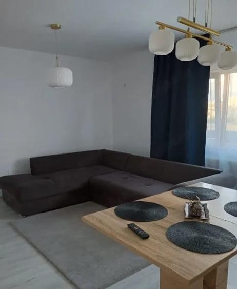 Apartament cu 3 camere semidecomandat, mobilat în Theodor Pallady