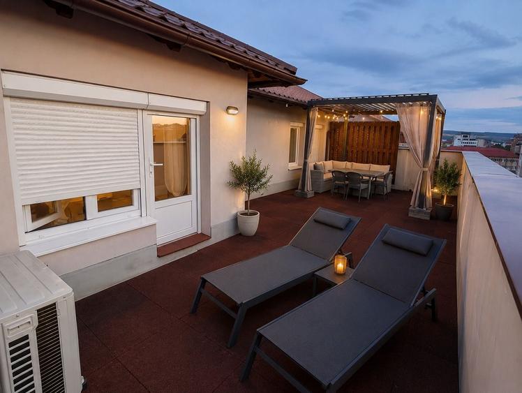 Apartament cu 3 camere decomandat în Ultracentral