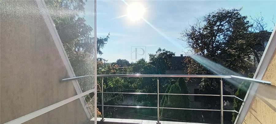 Casă individuală cu 11 camere cu Canalizare în Elisabetin