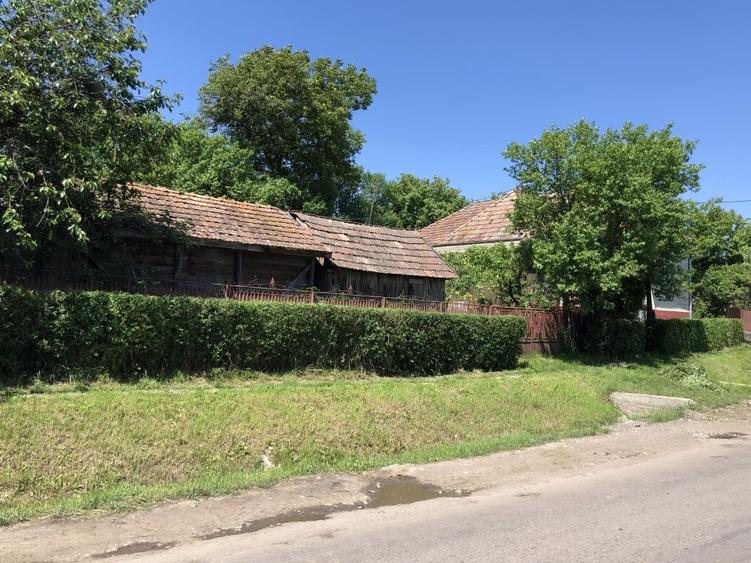 Casă individuală cu 2 camere cu Teren 1350 Mp în Râciu