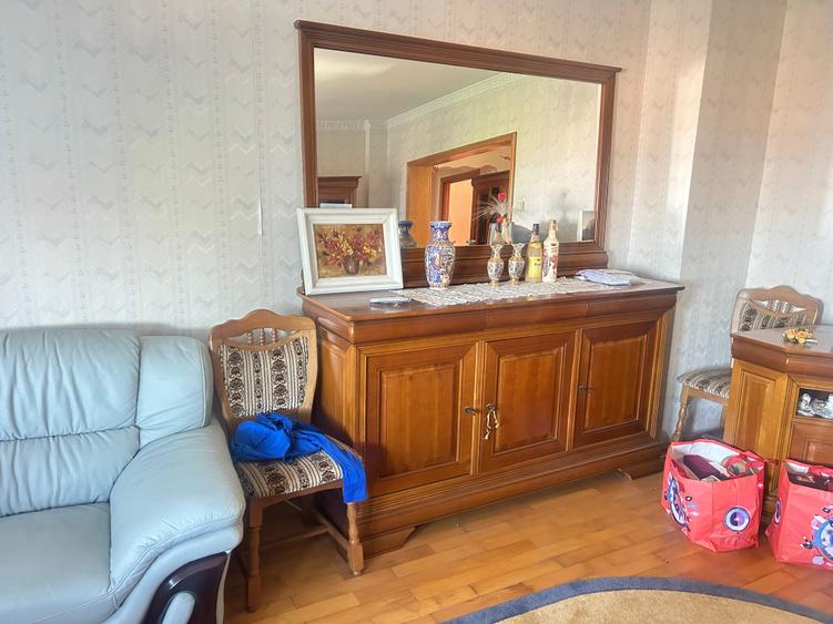 Apartament cu 3 camere decomandat în Faleza Nord