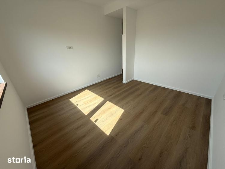 Casă cu 4 camere cu Teren 359 Mp în Cernica