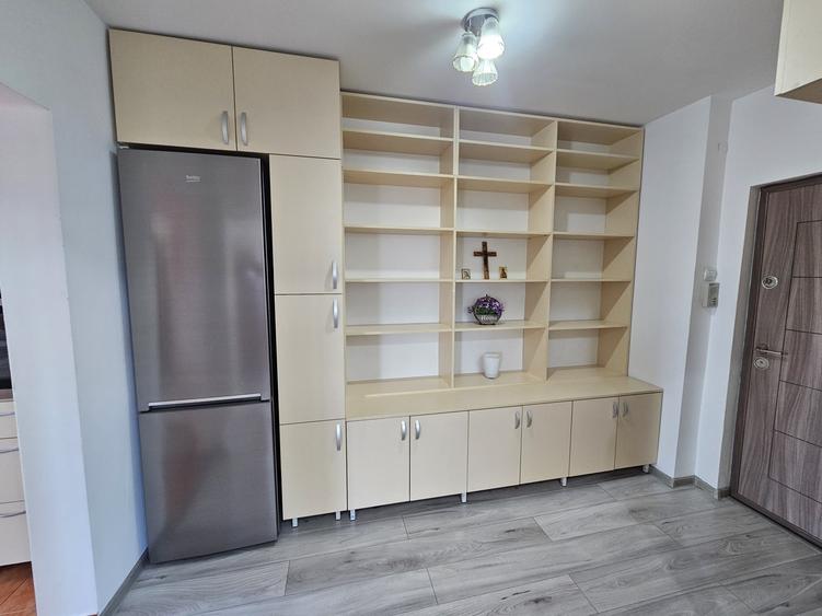 Apartament cu 3 camere decomandat, mobilat în Grigorescu