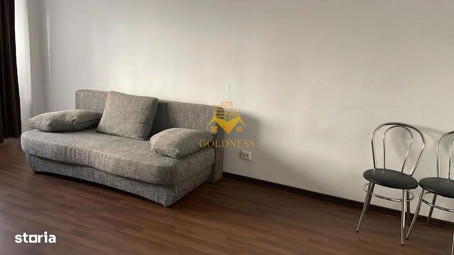 Garsonieră decomandată, mobilată în Plopilor