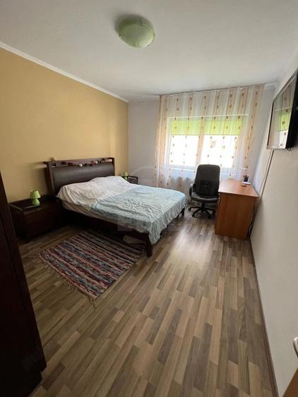 Apartament cu 2 camere semidecomandat în Florești
