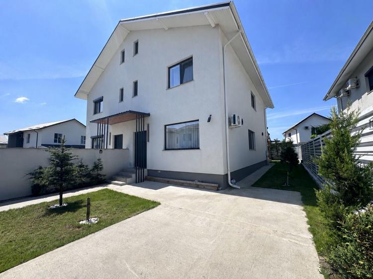 Casă cu 3 camere în Central