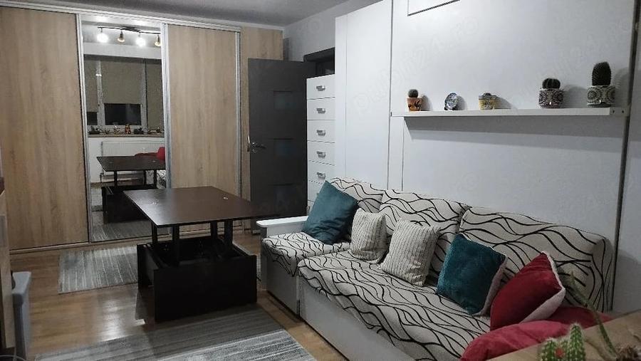 Apartament cu 2 camere semidecomandat în Rahova