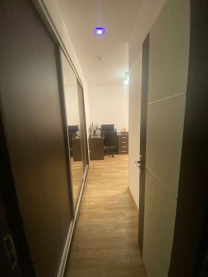 Apartament cu 3 camere decomandat în 13 Decembrie