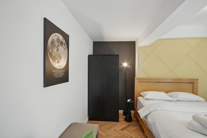 Apartament cu 2 camere decomandat în Romană