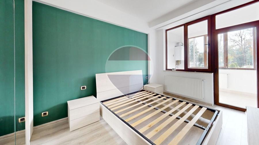 Apartament cu 2 camere decomandat în Tractorul