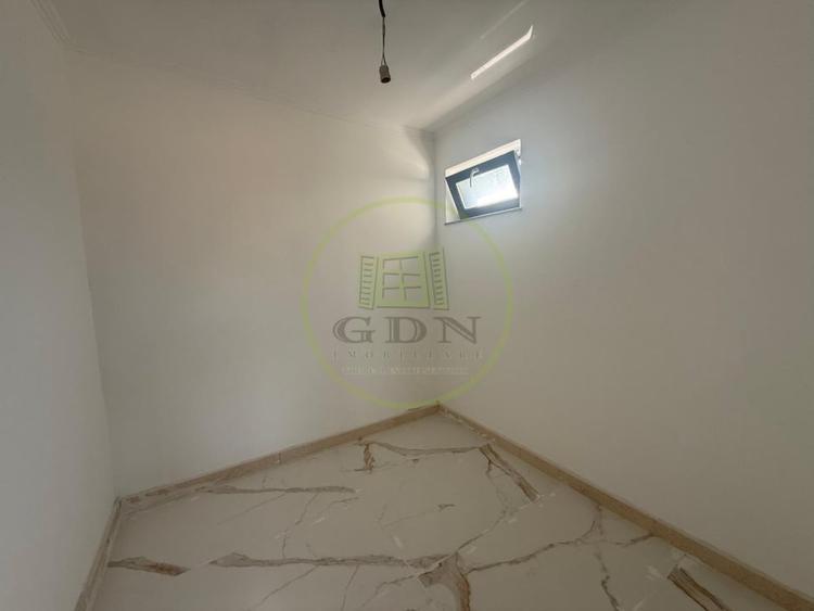 Casă individuală cu 5 camere cu Teren 430 Mp în Malu Mare