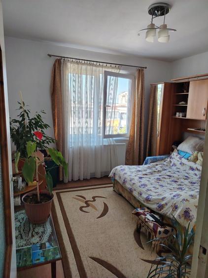 Apartament cu 2 camere decomandat în Tudor