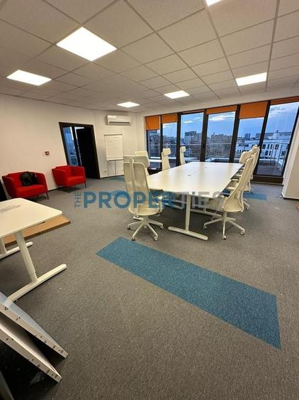 Birou, de 151.83999633789 mp, în Armeneasca