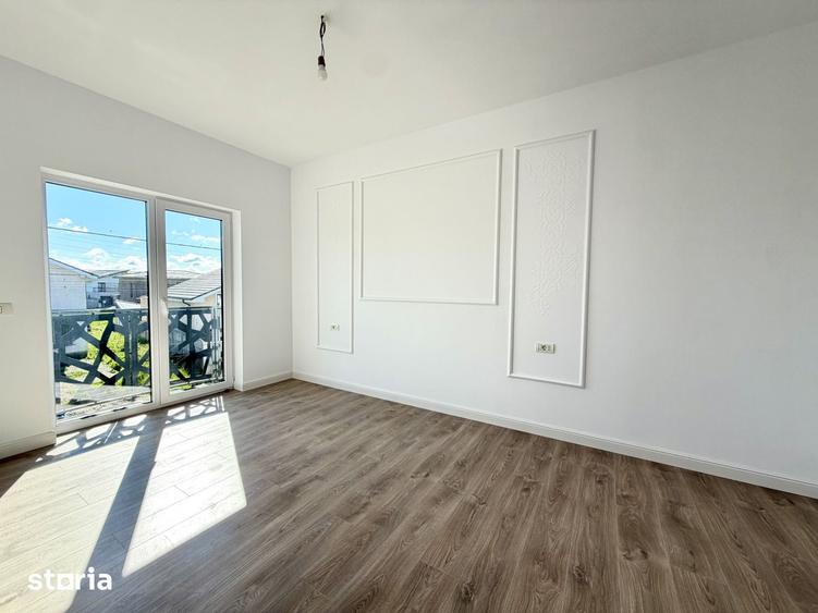 Casă cu 5 camere cu Teren 256 Mp în Ghiroda