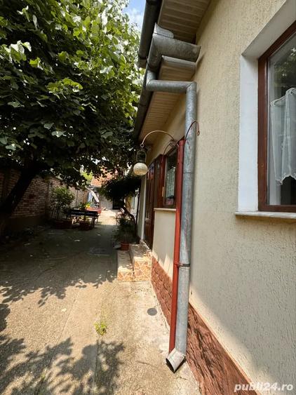 Casă cu 5 camere în Călugareni