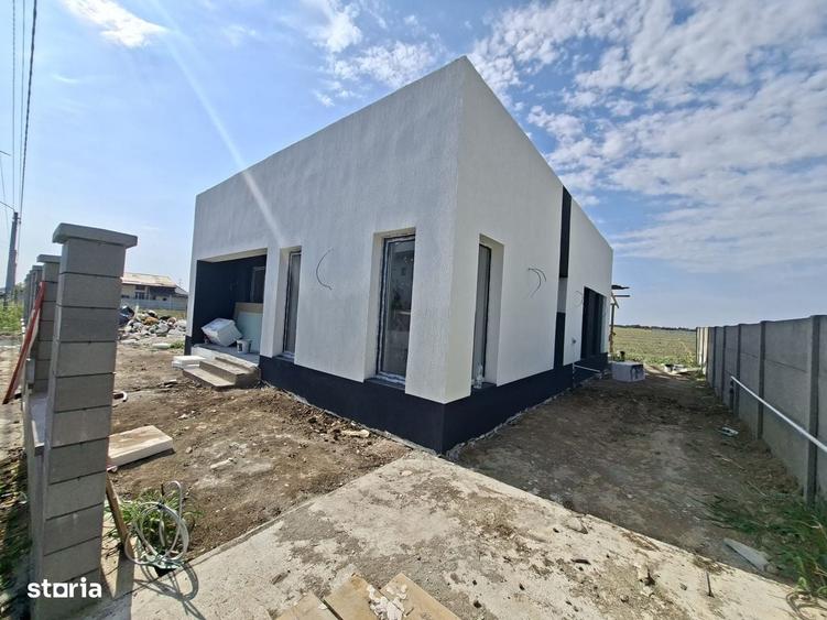 Casa Parter 4 camere/50 m Bd.1Mai /COM.BERCENI/COMISION 0% - 7