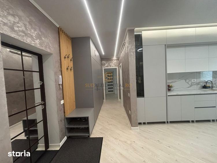 Apartament cu 3 camere, mobilat în Sud