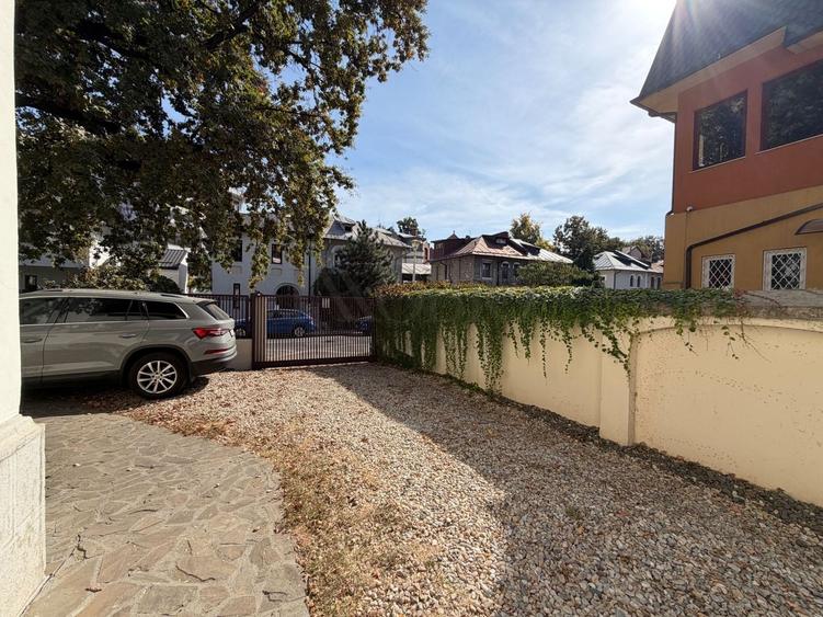 Casă individuală cu 4 camere cu Teren 400 Mp în Kiseleff