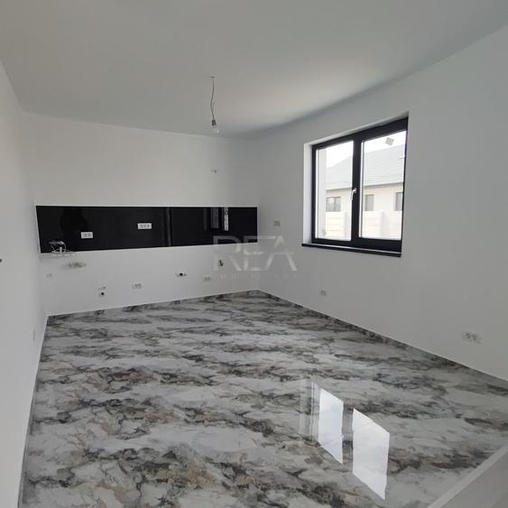 Casă individuală cu 5 camere cu Canalizare în Domnești