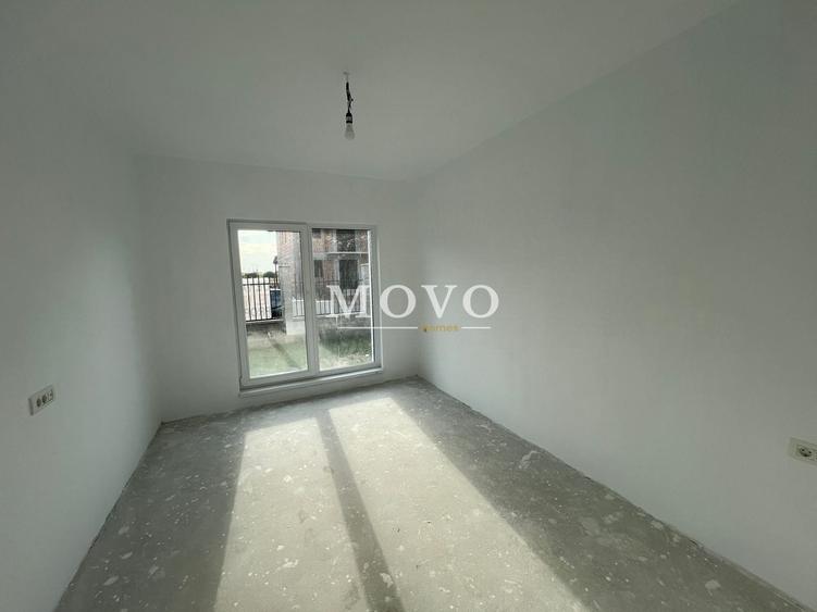 Duplex cu 4 camere cu Teren 300 Mp în Giroc