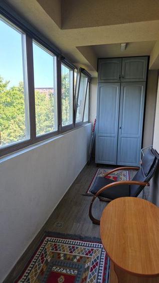 Apartament cu 2 camere semidecomandat, mobilat în Tătărași