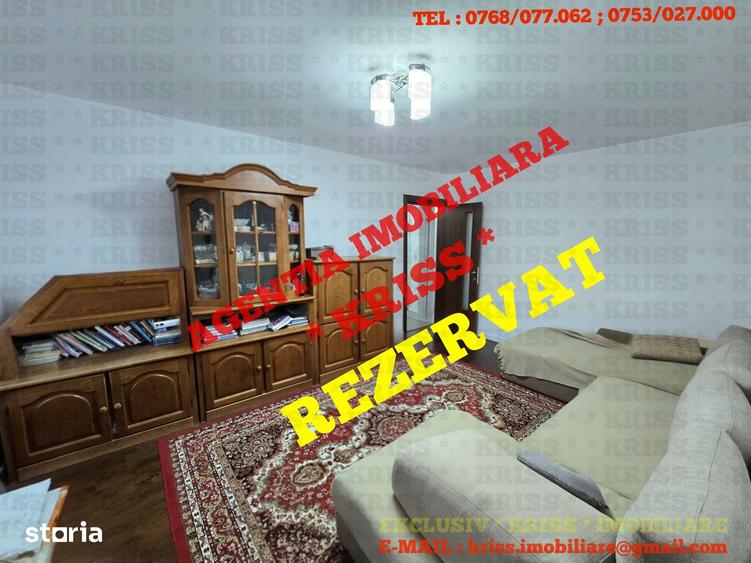 Apartament cu 3 camere decomandat în Central