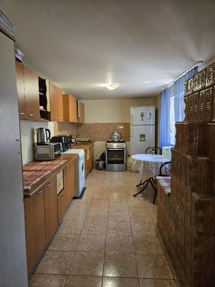 Casă cu 3 camere cu Teren 700 Mp în Central