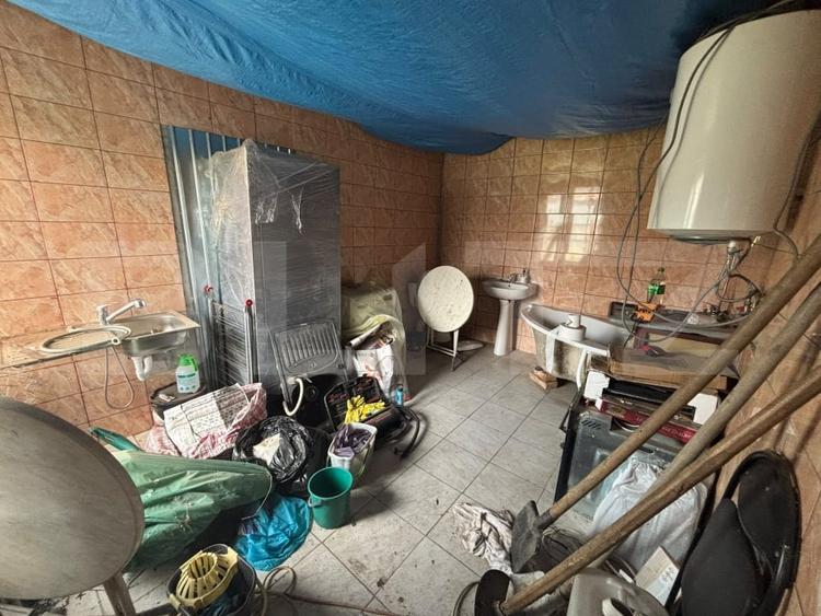 Casă individuală cu 3 camere cu Canalizare în Titu