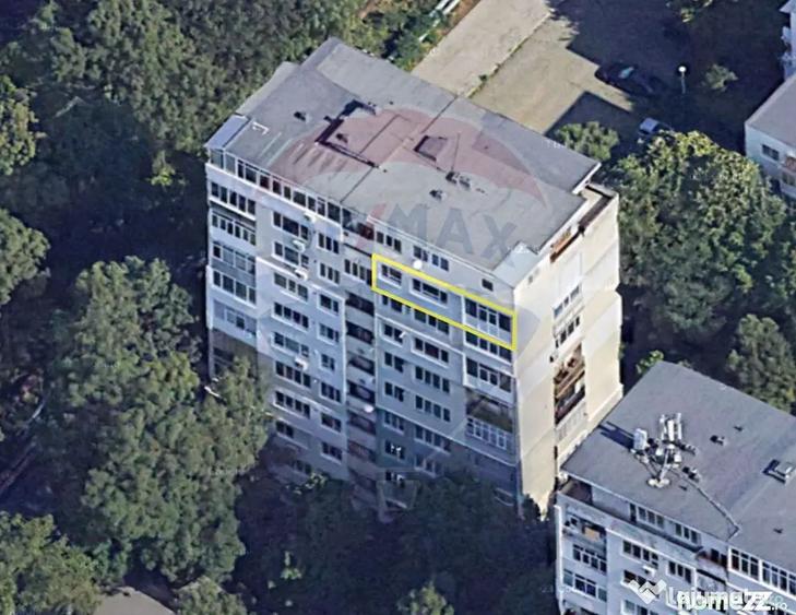 Apartament cu 3 camere semidecomandat în Nord