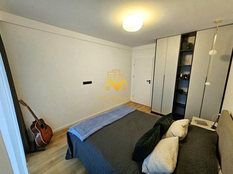 Apartament cu 3 camere semidecomandat, mobilat în Zorilor