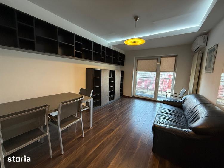 Apartament cu 5 camere în Băneasa