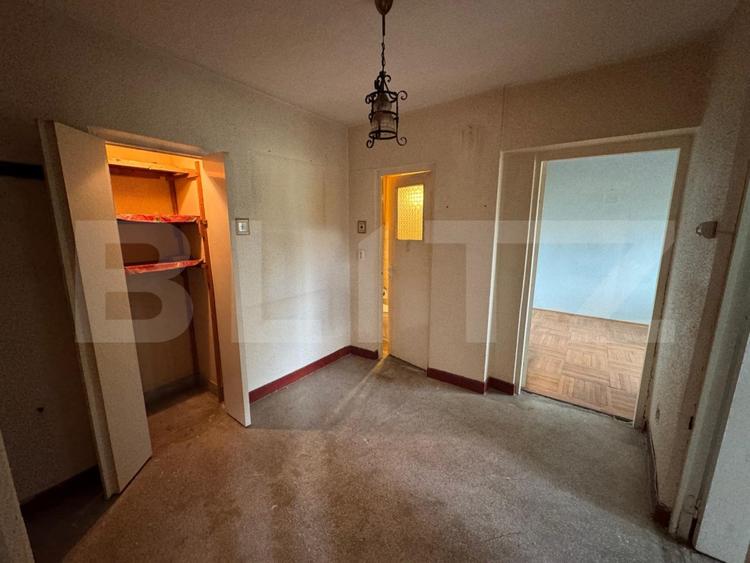 Apartament cu 2 camere decomandat în Hunedoara