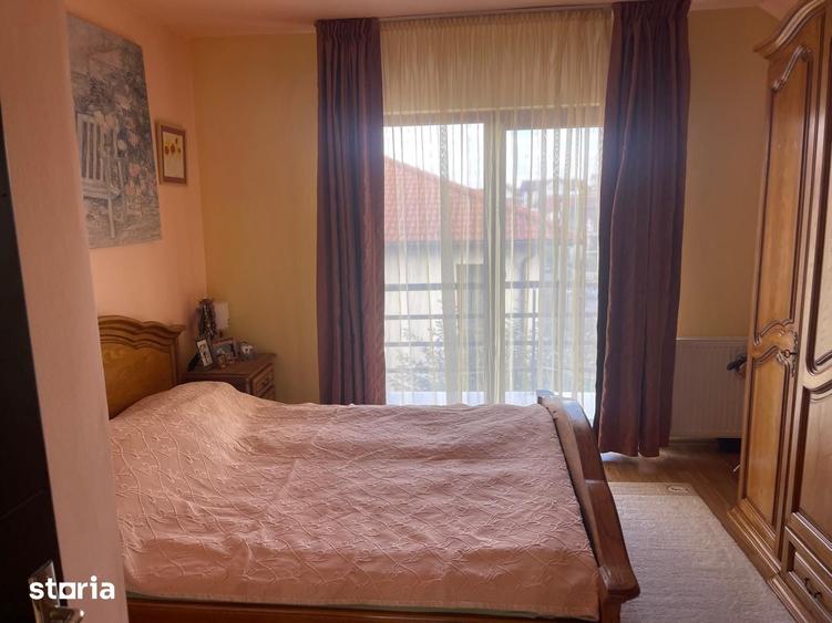 Casă cu 6 camere cu Teren 350 Mp în Europa