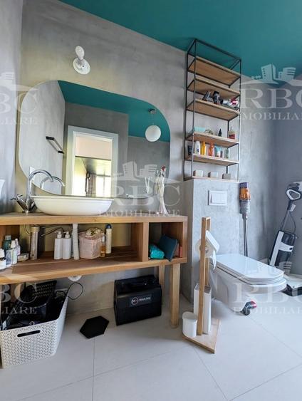 Penthouse cu 3 camere decomandat în Grigorescu