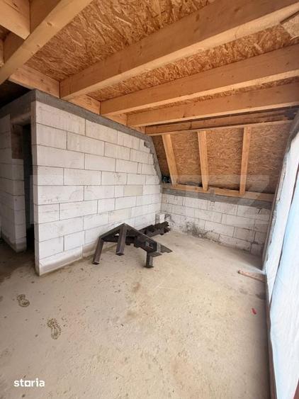 Casă cu 10 camere cu Teren 600 Mp în Central