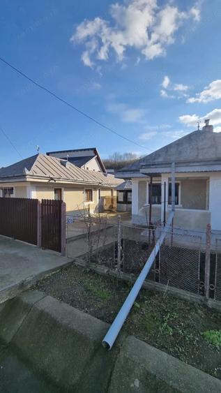 Casă cu 3 camere cu Teren 1900 Mp în Măgura