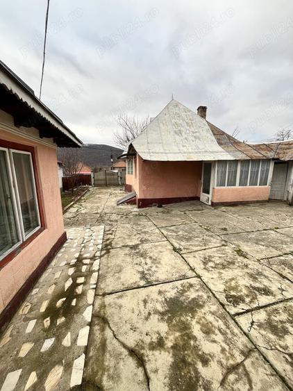 Casă cu 3 camere în Helegiu