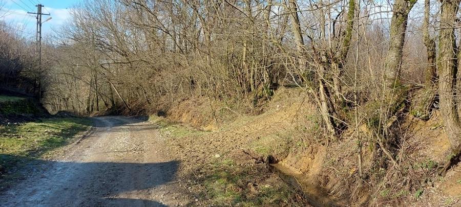 Teren de 3088 mp, în Vânăta
