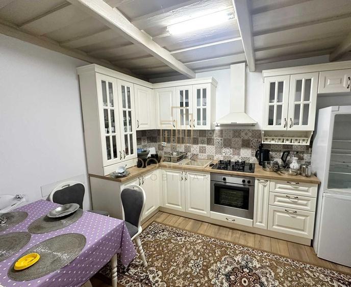 Casă individuală cu 6 camere cu Canalizare în Ciumeghiu