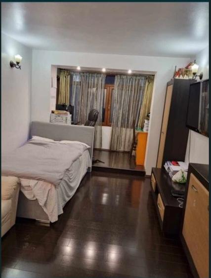 Apartament cu 3 camere decomandat, mobilat în Podu Roș