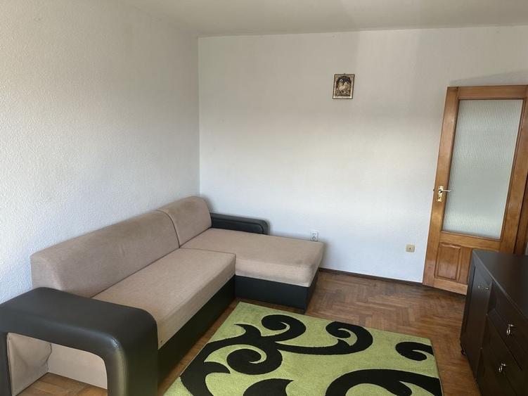 Apartament cu 2 camere decomandat în Exterior Vest