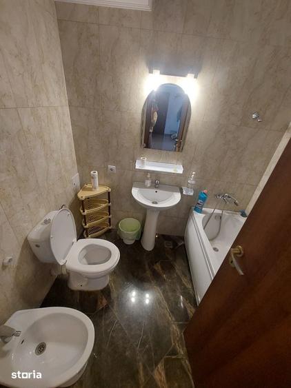 Apartament cu 2 camere în Micro 40