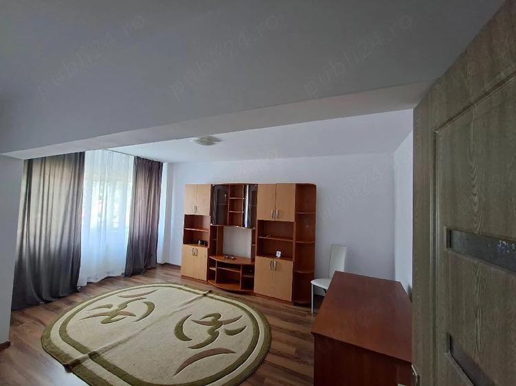 Apartament cu 2 camere decomandat în Exterior Vest