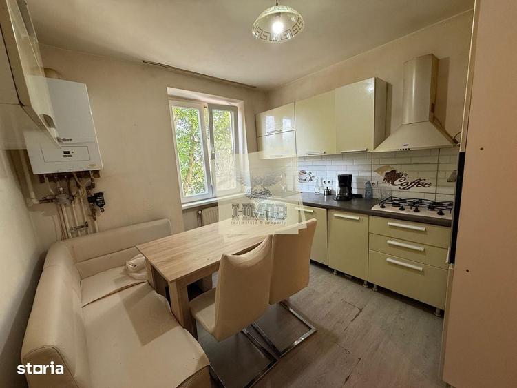 Apartament cu 4 camere în Central — fotografia 1