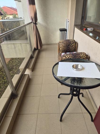 Apartament cu 2 camere decomandat, mobilat în Prelungirea Ghencea